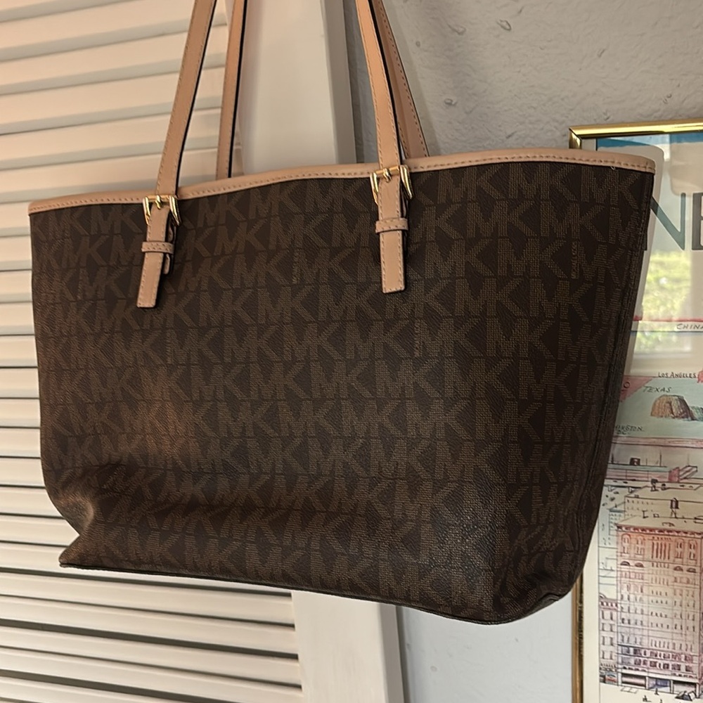 Michael Kors Tote EUC - Picture 2 of 8
